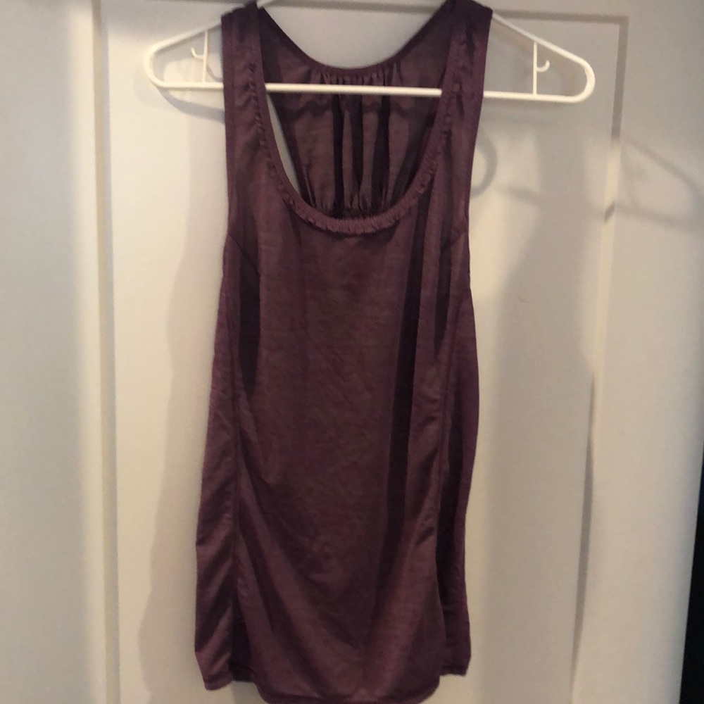 Lululemon tank